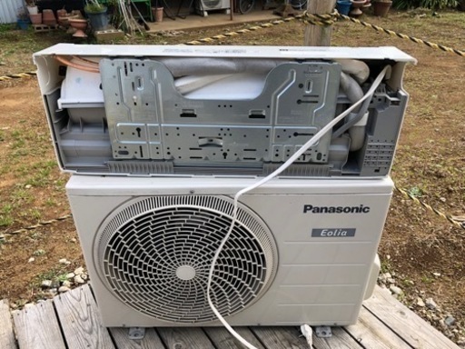 パナソニック　CS-407CFR2 2017年製　14畳用　200V CS-407CFR2 概要 - インバーター冷暖房除湿タイプ ルームエアコン
