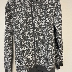 ディズニー　パーカー