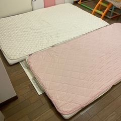 ゴムバンド付き 敷きパッド　ダブル＆シングル