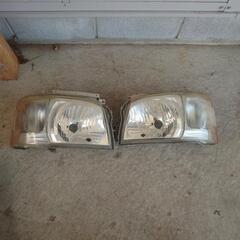 200系　ハイエース　純正ヘッドライト　左右セット！