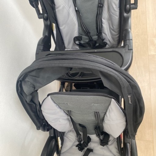 ベビーカー　2人乗りベビーカー　babytrend