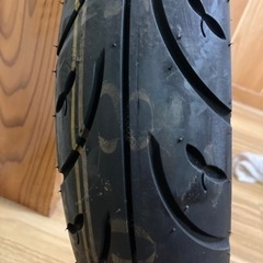 DUNLOP(ダンロップ)バイクタイヤスクーター用 RUNSCOOT D307 前後輪共用 90/90-10 50J チューブレスタイプ(TL) 305513 二輪 オートバイ用の画像