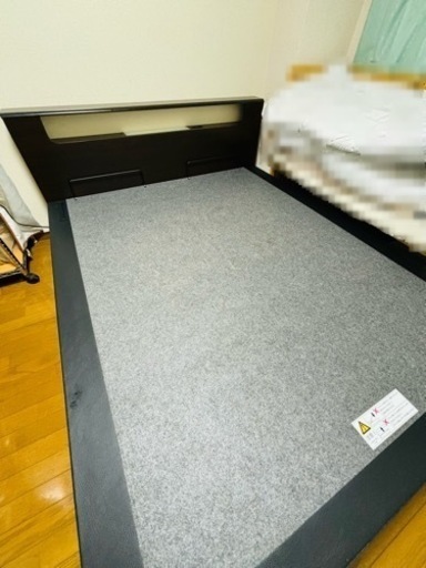 【締切】中古 跳ね上げ 収納付き クイーン ベッドフレームのみ