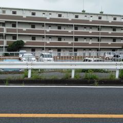 礼金0円・2DK【好立地】3つのSCが徒歩圏内!(イオン古河、あかやまJOY、バースデイマーケットシティ古河)　コメダ珈琲・ドミノピザ・幸楽苑・ウエルシア薬局がすぐそば!2DK・29.73㎡　ペット飼育応相談　女性が好みそうな、かわいい物件です。 - 古河市