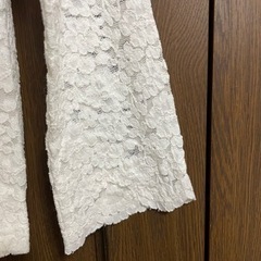 ブラウス 花柄レースの画像
