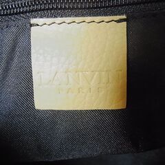 セール中につき、通常特価4,928円より30%引きの3,449円!  LANVIN　ランバン　ショルダーバッグ　イエロー　バッグの画像