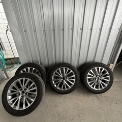 車のパーツ タイヤ、ホイール