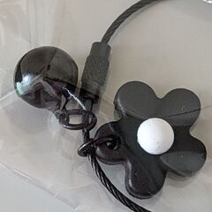 鈴付きフラワー/ワイヤーキーホルダー（新品）の画像
