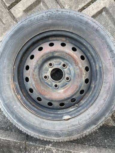 タイヤ205/65r15  4本