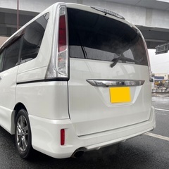 H24年式☆月々1.2万円〜分割払い可❗️車検2年付き！日産 セレナライダー☆8人乗り☆日産純正ナビ付き☆走行中DVD観れます☆ETC付き☆バックカメラ付き☆ウィンカーミラー☆両側電動スライドドア☆事故修復歴無し☆ドラレコ付きのフル装備☆車内広々三列シート‼️の画像