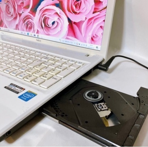 初期設定済み WEBカメラ/DVDつき 人気の白　Lavie NEC ノートパソコン