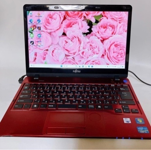 美品✨富士通LIFEBOOK✨i3、750GBの大容量❤️WEBカメラ付き 大容量750GB✨i3✨8GB✨Blu-ray✨LIFEBookノートパソコン Core i3
