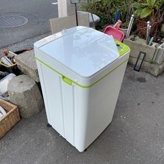 Haier 3.3kg全自動洗濯機　2016年製　JW-K33F コンパクトで場所入らず♪【リサイクルショップ道楽屋】の画像