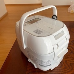 炊飯器3合炊きの画像