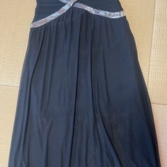 ストレッチが効くドレスの画像