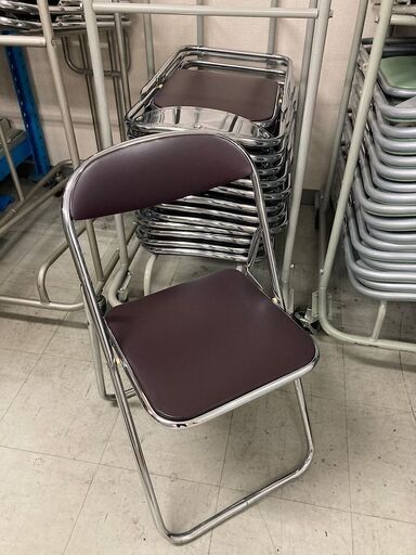 中古　チトセ　折り畳みパイプ椅子　折りたたみイス　 折りたたみ椅子 　パイプいす 　パイプ椅子 　パイプイス　会議椅子　在庫数あり　頑丈　愛知　稲沢市　江南市　岐阜　各務ヶ原市　岐阜市　羽島市　三重　一宮市 　名古屋　グッドプライス一宮