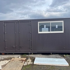 改装コンテナ　バイク置き場、一時待避場所、貯蔵庫、作業場等用途様々の画像