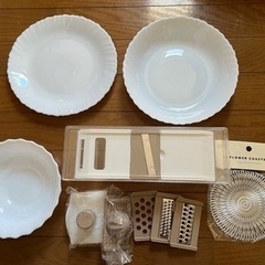 キッチングッズ　白い皿　中古