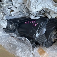 HONDA フィットハロゲンヘッドライト左右の画像