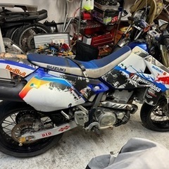 drz400目玉商品倉庫掃除の為
