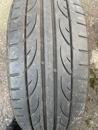 車のパーツ タイヤ、ホイール