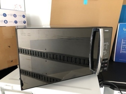配送可能　ツインバード 燕三条 電子レンジ 20L ヘルツフリー ミラーガラス フラット 600W レンジ スタイリッシュ メモリーモード搭載