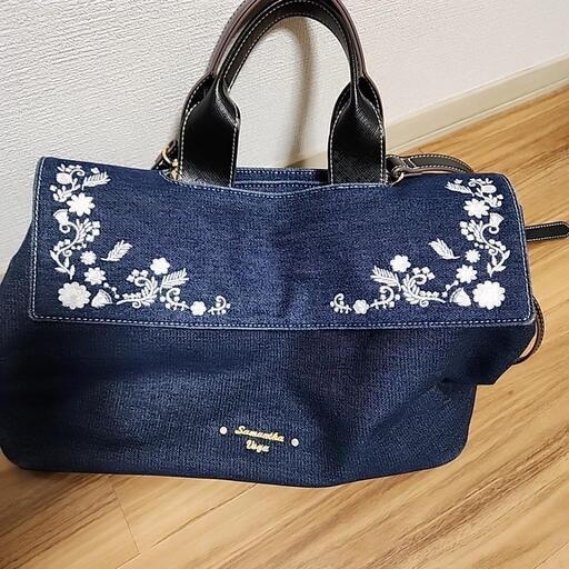 Samantha　Vega のバッグです