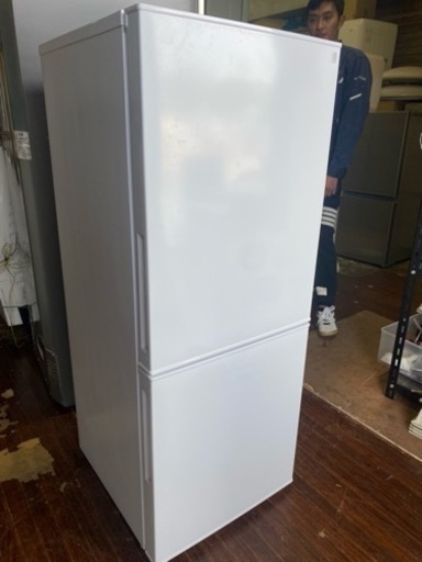 北九州市内配送無料　保証付き　2023年式　140L 霜取り不要 2ドア冷蔵庫 WH(NTR-140)