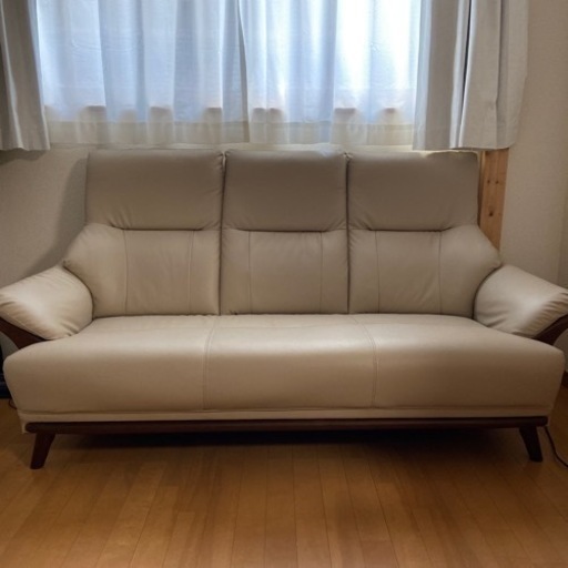 ニトリ　合皮　ソファ　3人