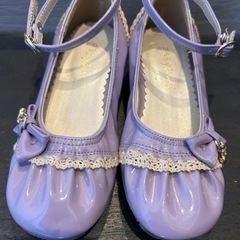 すみれ色の可愛いパンプス19㎝