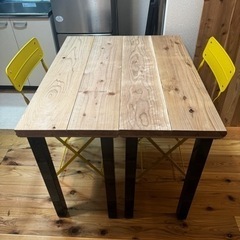 【最終値下げ中】無垢材カフェテーブル　2個の画像