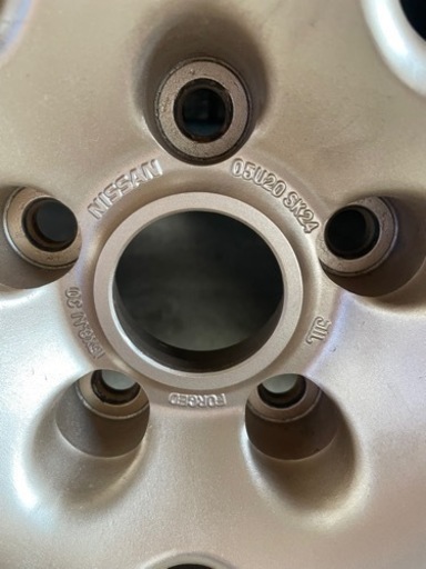 32GT-R純正ホイール16インチ8J +30タイヤ付き2本