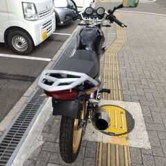ヤマハ　ＹＢＲ１２５　ハンドル・マフラー・Ｒサス・ＬＥＤカスタム・４サイクルミッション車の画像