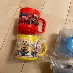 新品　コップ　5点セット　カーズ　ミニオン  トイストーリー　モンスターズインクの画像