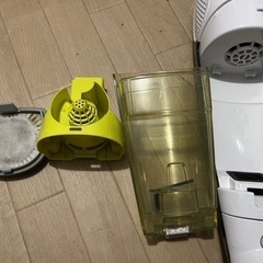   【2022製】 TWINBIRD 掃除機  の画像