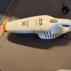 ハンディ　掃除機
