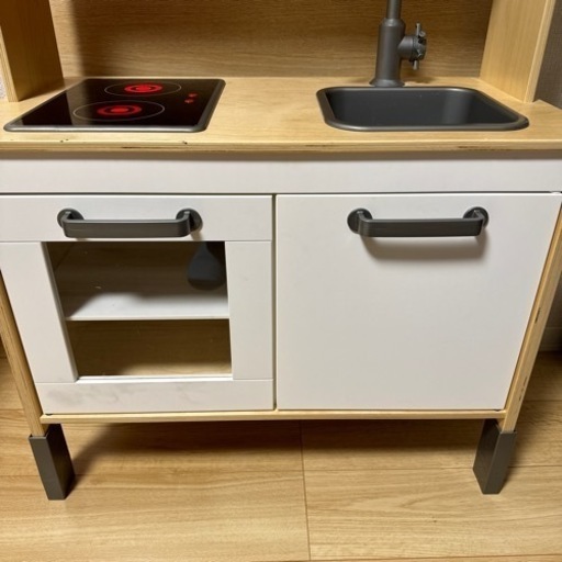 美品　IKEA おままごとキッチン IKEA「売れる理由がわかる」「ホワイトのキッチンが可愛い」絶対
