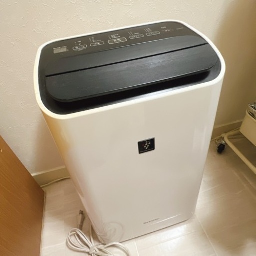 シャープ　衣類乾燥機除湿機