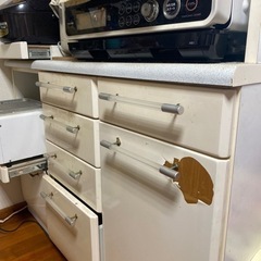 食器棚のみの画像