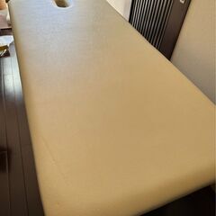 美品 大型 マッサージベッド 有孔 / アイボリー / L 19...