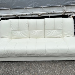 値下げしました‼️ 11000(税込) ソファーベッドの画像