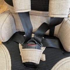 お取引中！美品✨後部席中央にも取付可能！日本育児のチャイルドシート🎵の画像