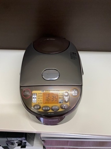 配送可能　保証付き　2019年製象印 IH炊飯器 極め炊き 5.5合 NP-VI10