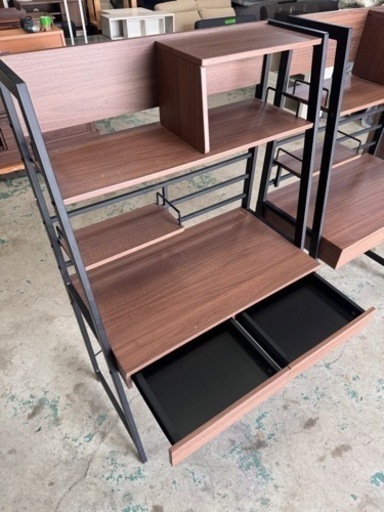決まりました☆ニトリ☆税込☆??‍♂️新生活☆格安中古品☆パソコンデスク☆2つあります！セットで割引?