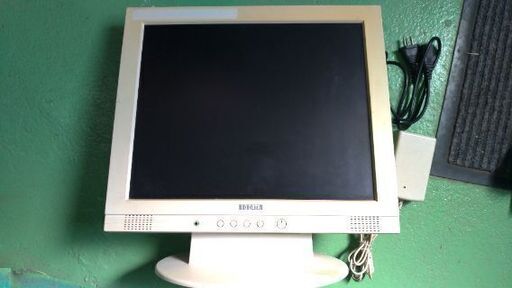 17インチ　PCモニター