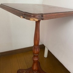 Tilt Top Side Accent Tableの画像