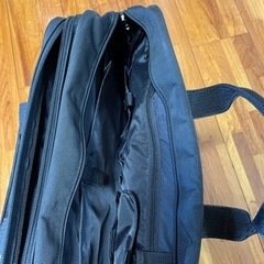 ビジネスバッグ　収納多いです　の画像