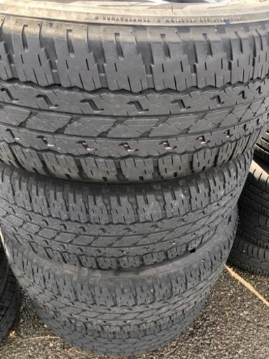 ハイラックス　プラド　265/65R17