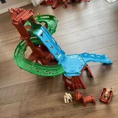 7種変形!!ビックフォールマウンテン トミカok