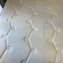 【決定しました。キャンセル待ちも多数につき終了します】大塚家具 レガリア クイーンサイズ マットレスとベッドの画像